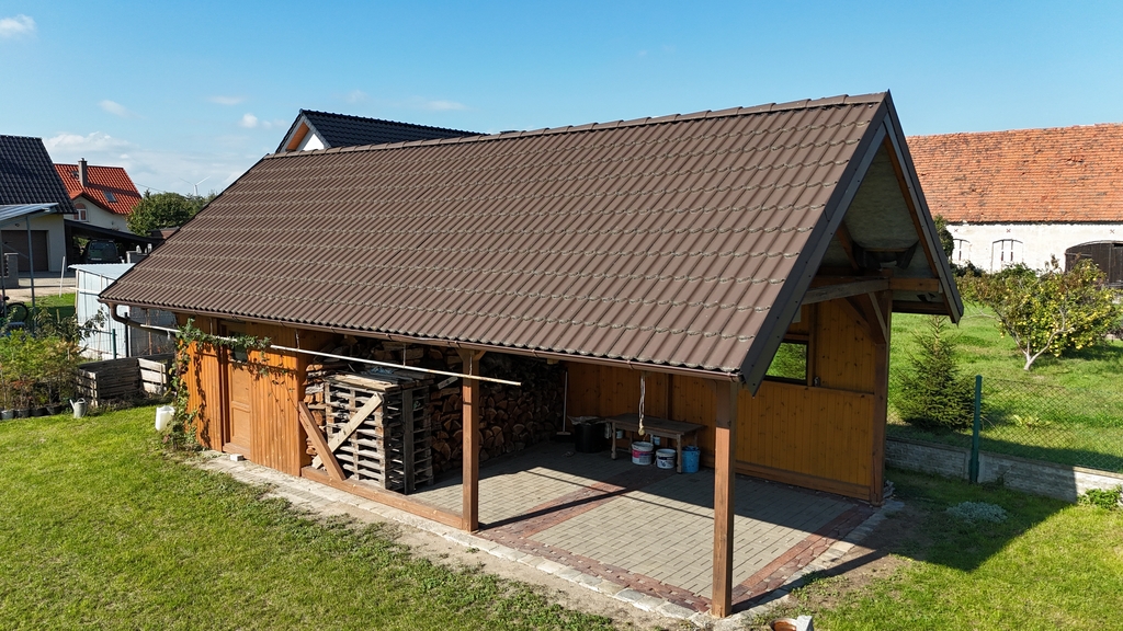 Dom wolnostojący z ogrodem, altaną i piwnicą - zdjęcie 5