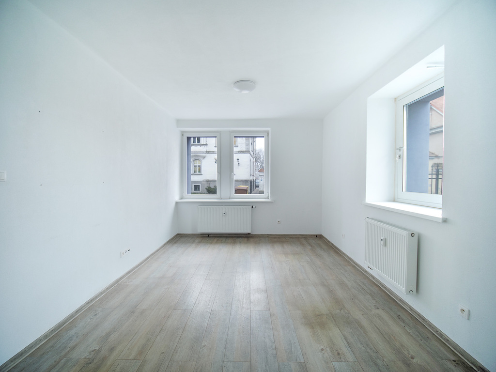 Ul. Warszawska – 3 Pokoje | Po Remoncie | Parking - zdjęcie 1