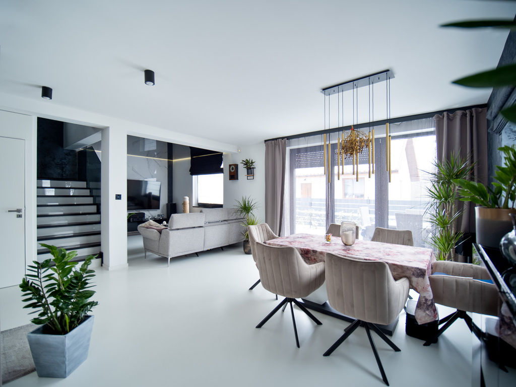 Nowoczesny dom w wysokim standardzie - zdjęcie 1