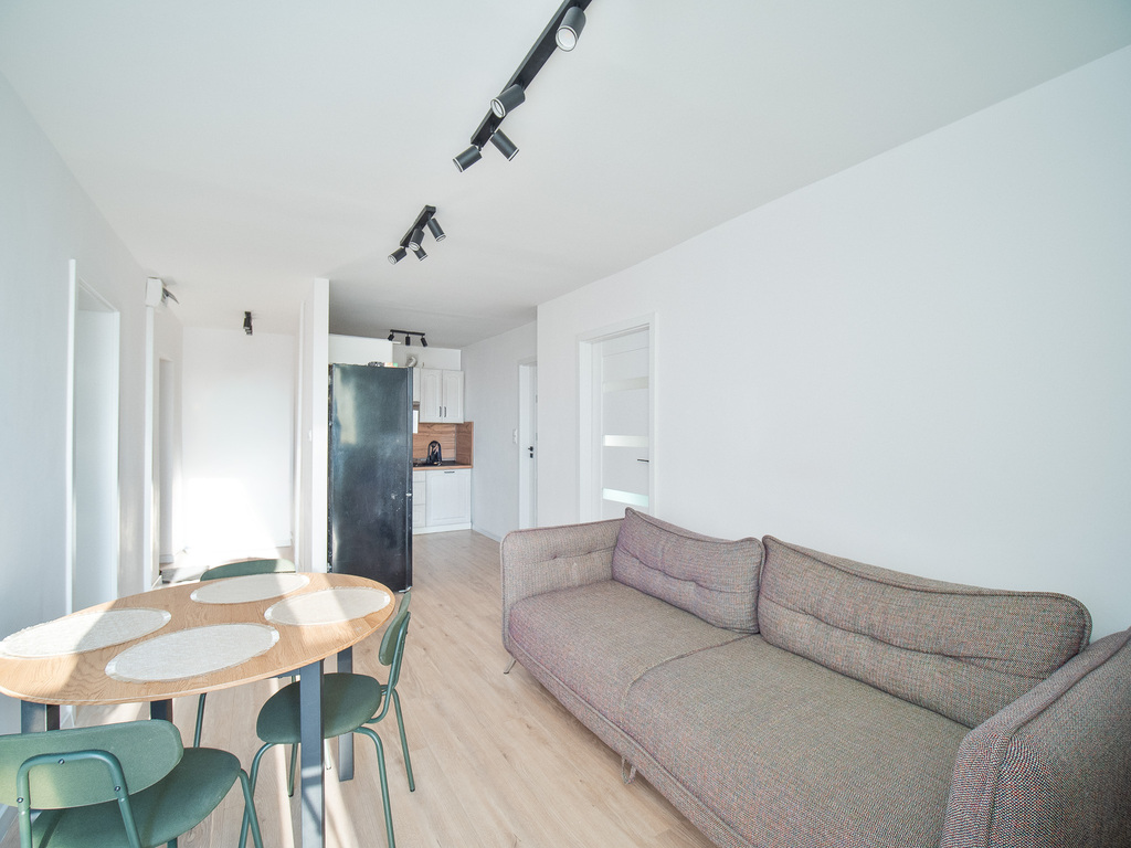 Ul. Oficerska – 3 Pokoje do zamieszkania - zdjęcie 2