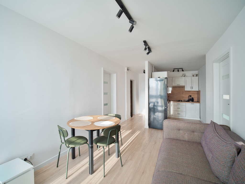 Ul. Oficerska – 3 Pokoje do zamieszkania - zdjęcie 1